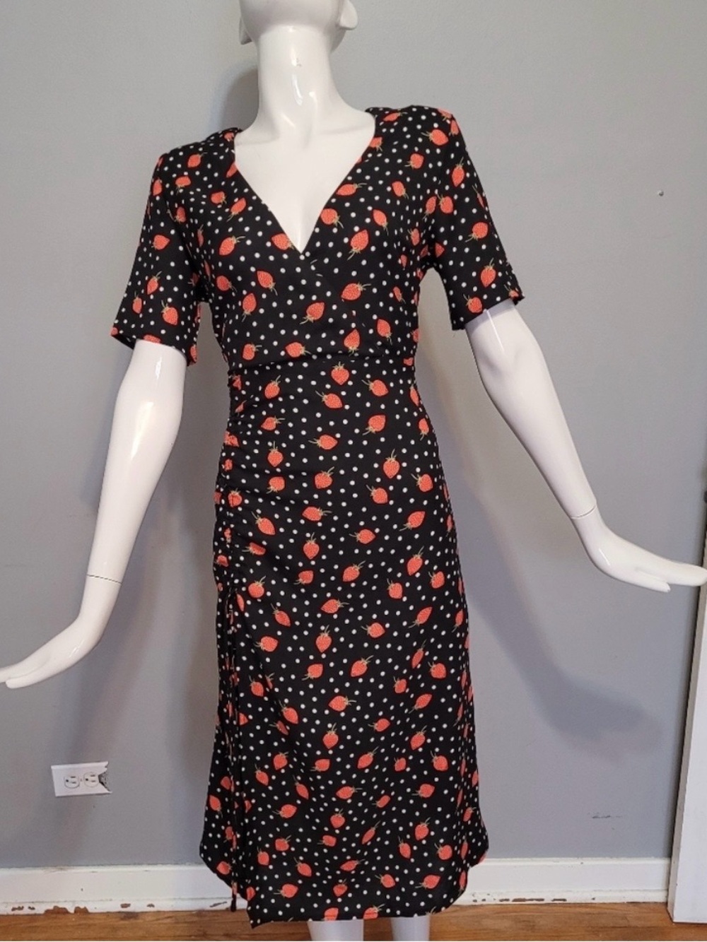 Nasty Gal Strawberry Last Minute Dress, VGUC, Size 6
